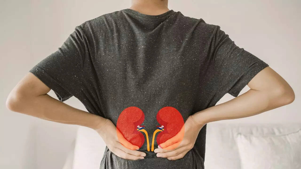 How does gender affect the progress of kidney diseases?