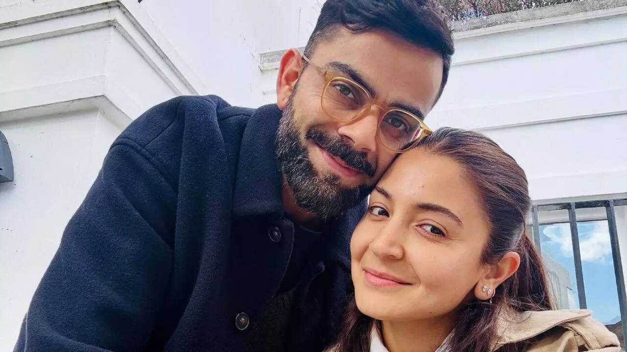 Virat Kohli shares sweet moment with Anushka Sharma