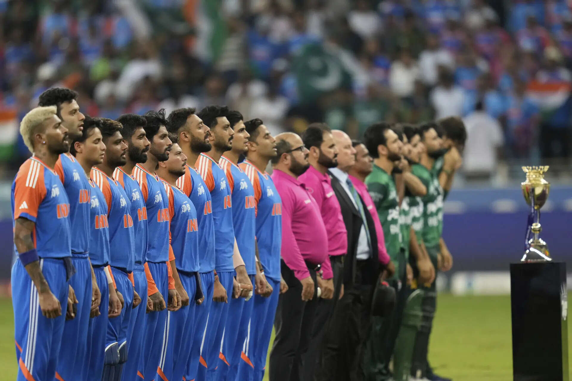 Dubai Police stern warning to fans ahead of India-Pakistan Asia Cup final: Strict rules, banned items, Rs 7 lakh fine, jail penalties!