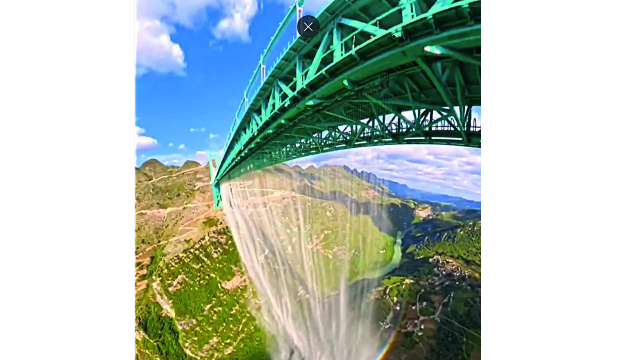 World's highest bridge opens to traffic in China