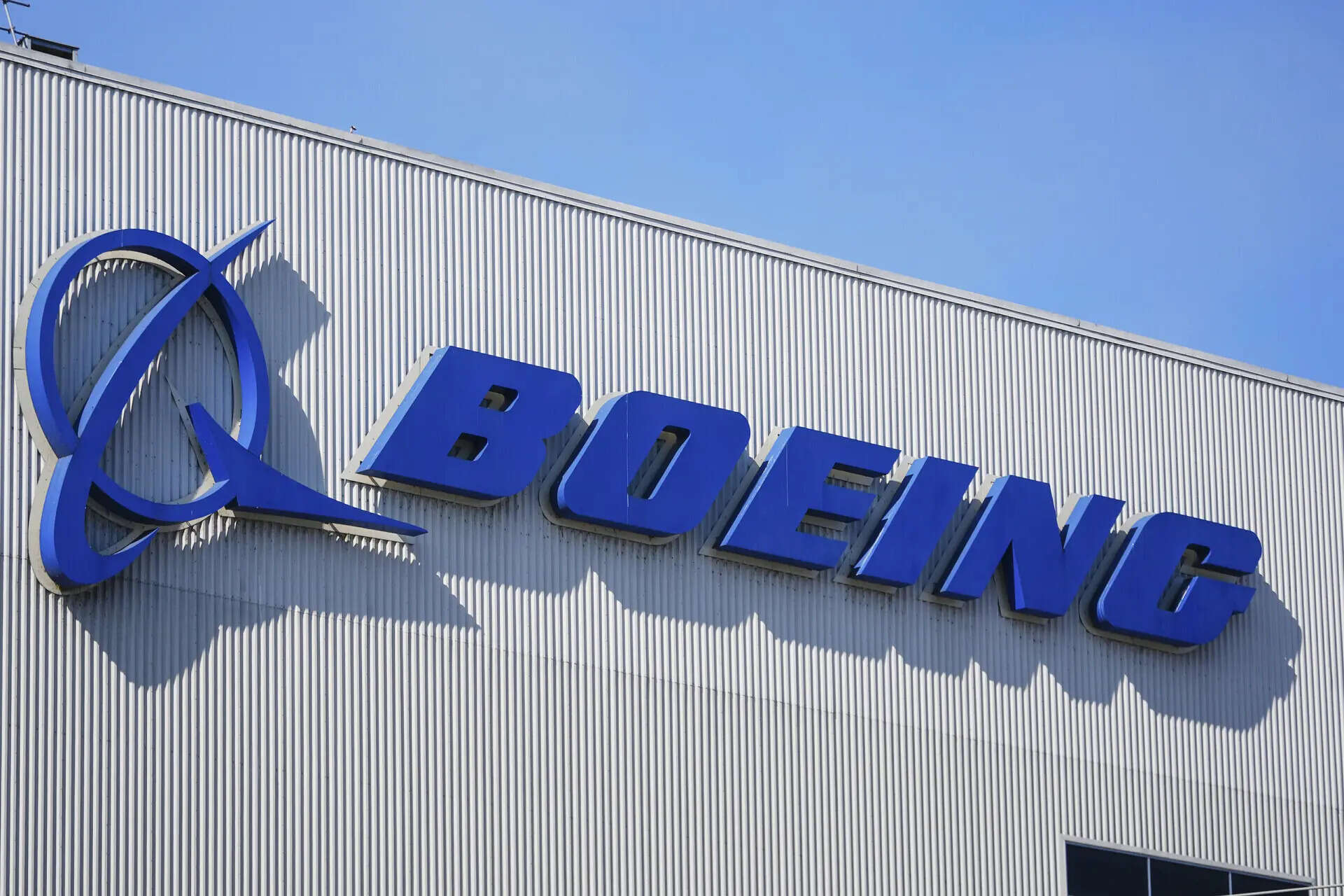 Next gen Boeing planes! Airplane maker working on new designs; plans to replace 737 MAX