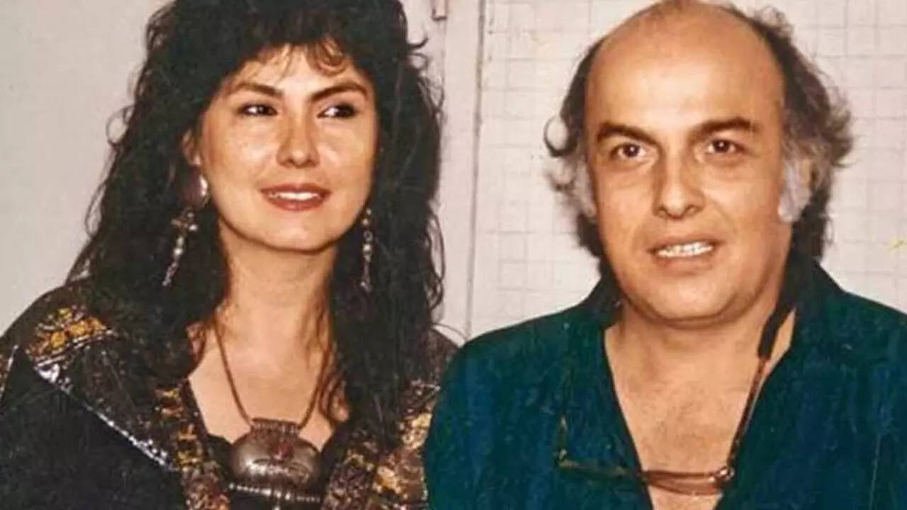 Mahesh Bhatt wrote a love letter in blood to his first wife