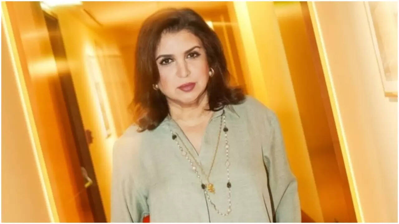 Farah revisits childhood home sold during tough times