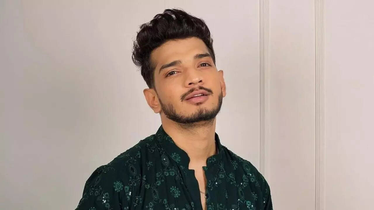 Why Munawar Faruqui was targeted by gangsters?