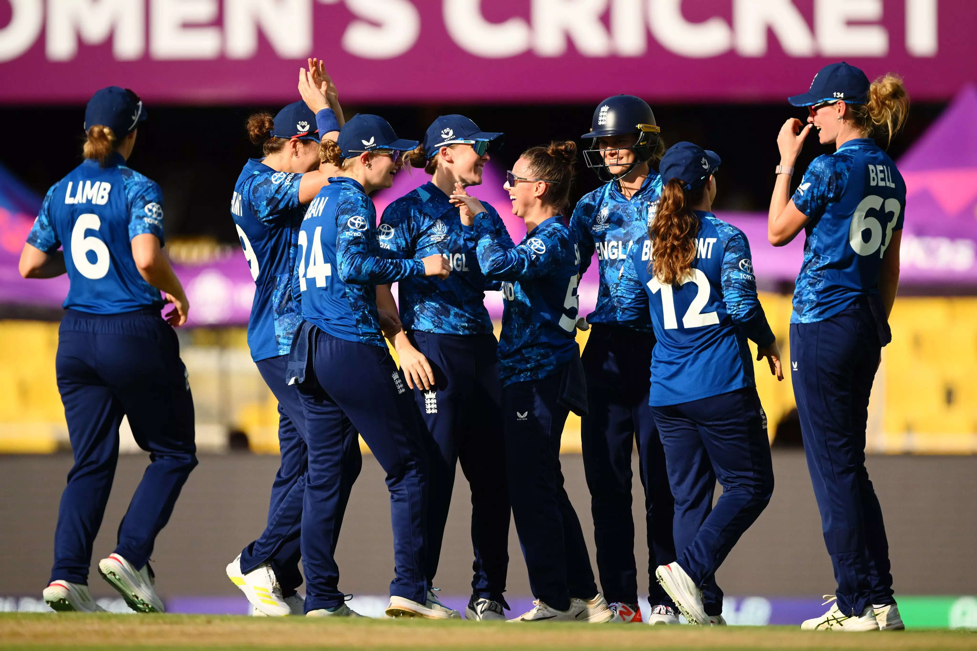 Women's World Cup Live: ENG intact after powerplay vs SA in low-scoring chase