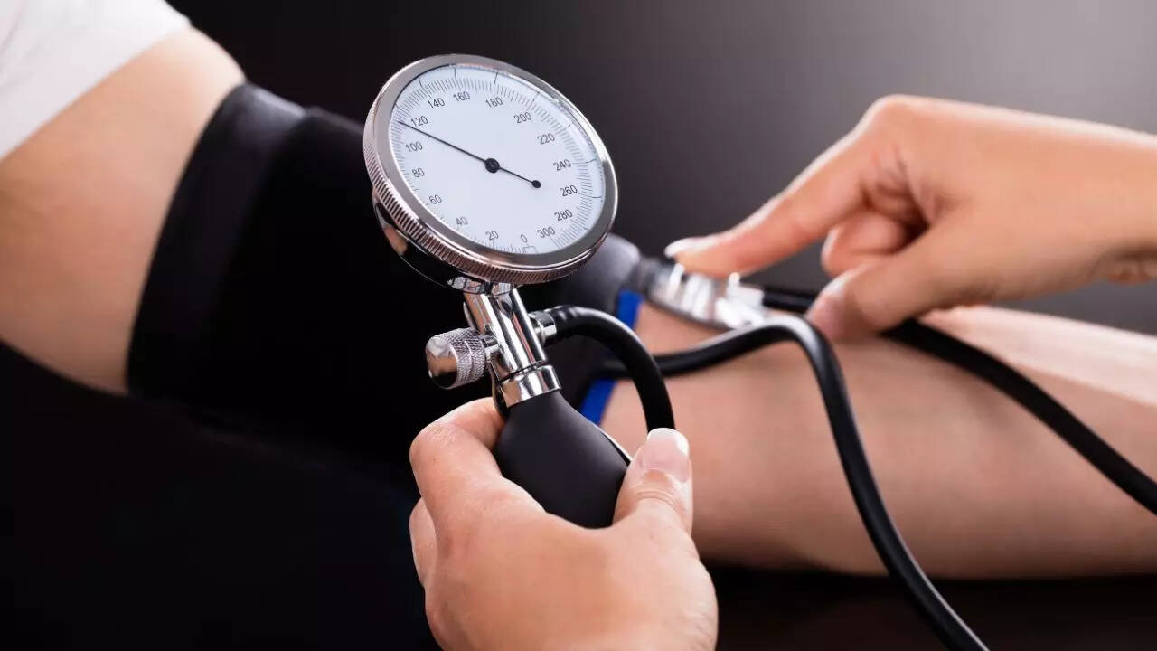 Doctors recommend regular blood pressure check-ups