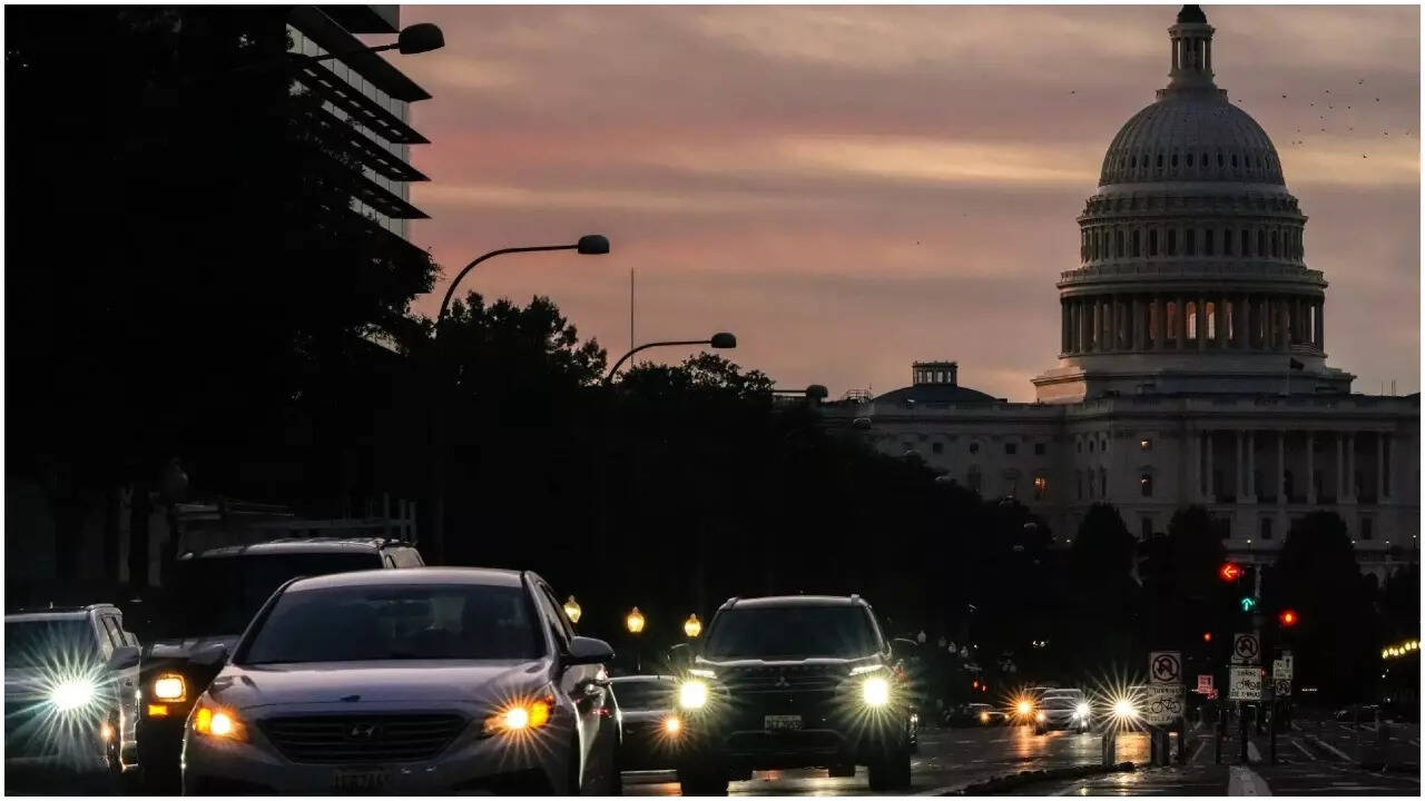 US government shutdown extended: Senate votes blocked again; House to stay out of session next week