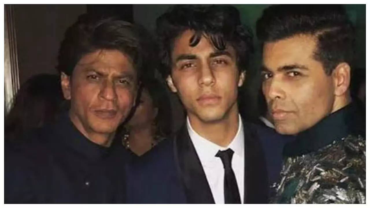 KJo on SRK and Aryan's similar quality: 'They are both crazily...'