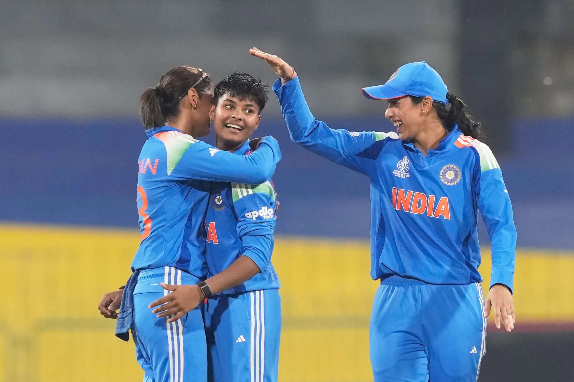 IND vs PAK, WC Live: Pakistan lose Muneeba Ali in 'controversial' run-out