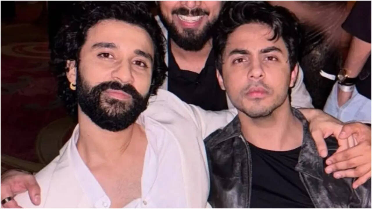 Aryan has ENTIRE FLOOR? Raghav recalls visiting SRK's Mannat