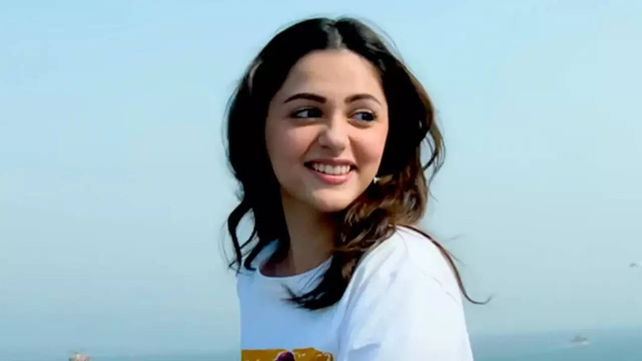 Aneet admits to feeling overwhelmed about balancing college with acting