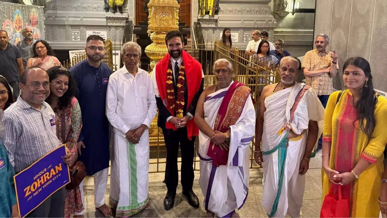 'This is not inside temple': Massive row over Mamdani's shoes; American Hindu community targeted