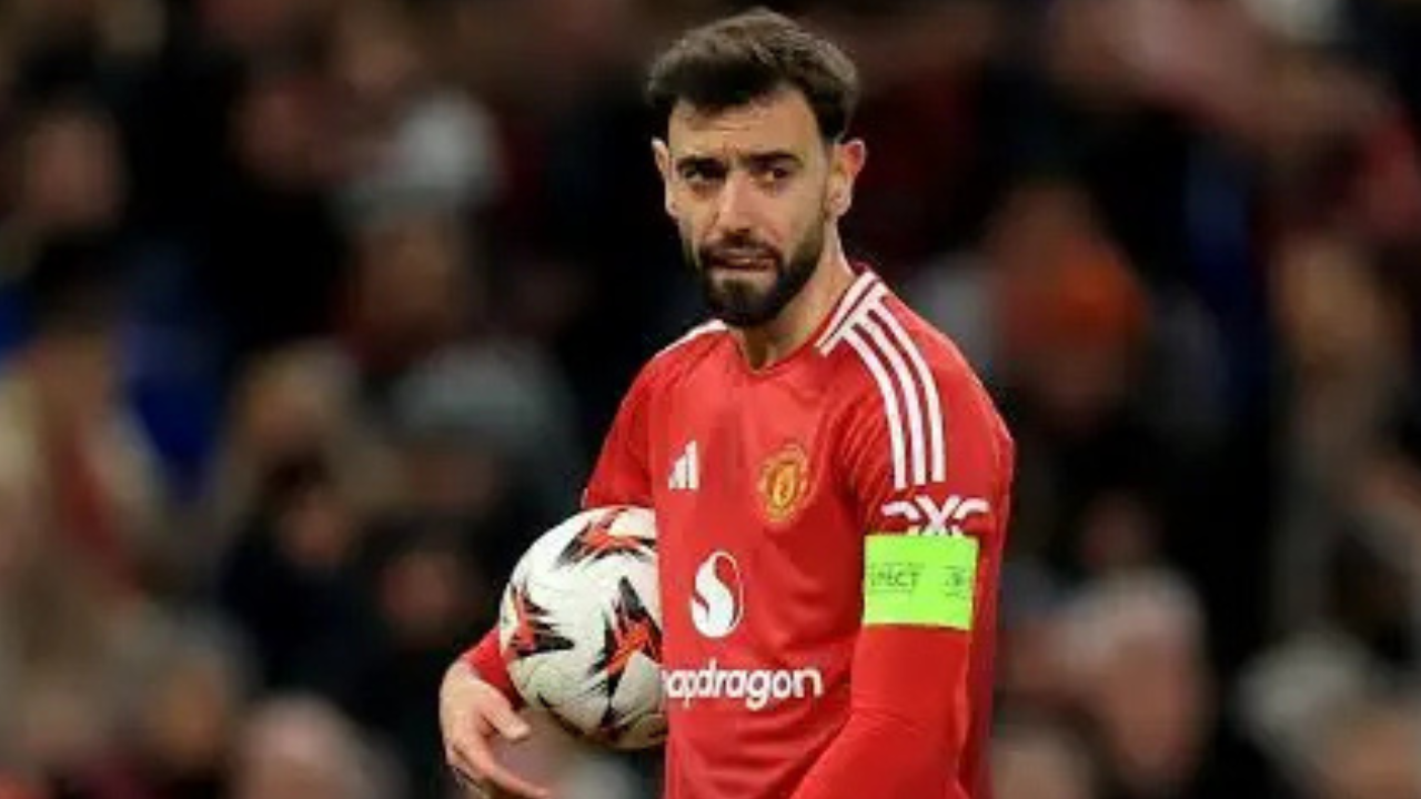 Manchester United midfielder Bruno Fernandes shuts down Saudi move rumors, commits to European football