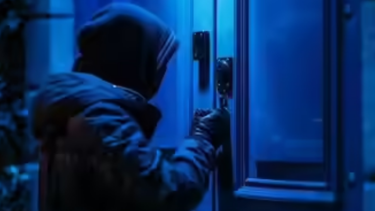 Shawshank-style prison heist: Wife-killer steals Azamgarh jail chequebook, Rs 30L with staff help