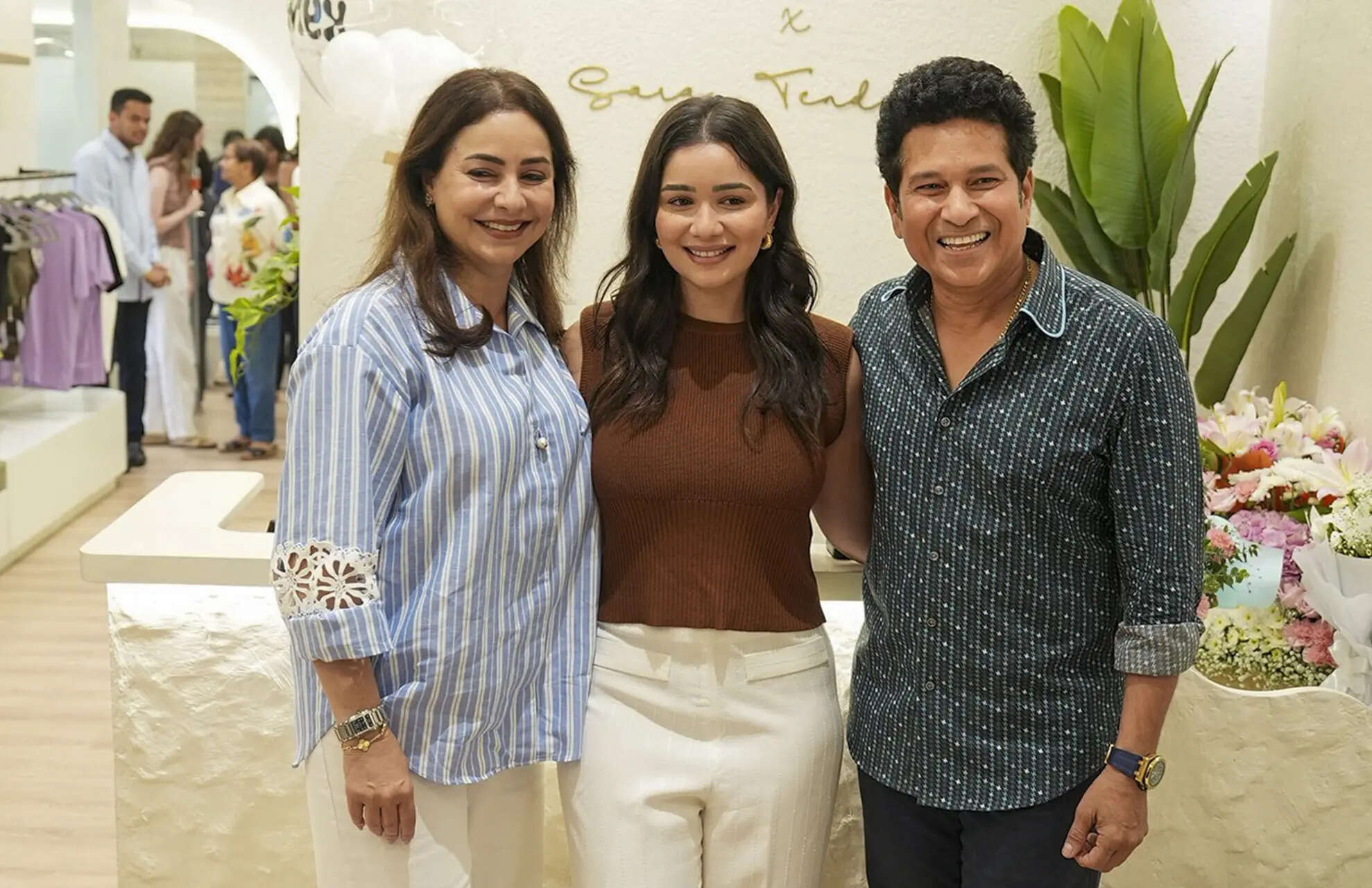 Father Sachin shares rare pics with Sara on her birthday