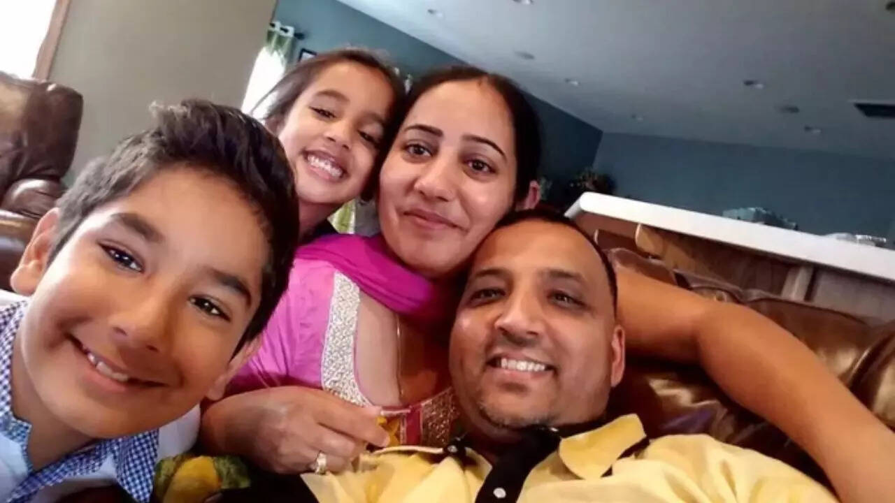 Green card holder Paramjit Singh still in ICE custody, family says second brain tumor surgery delayed due to detention
