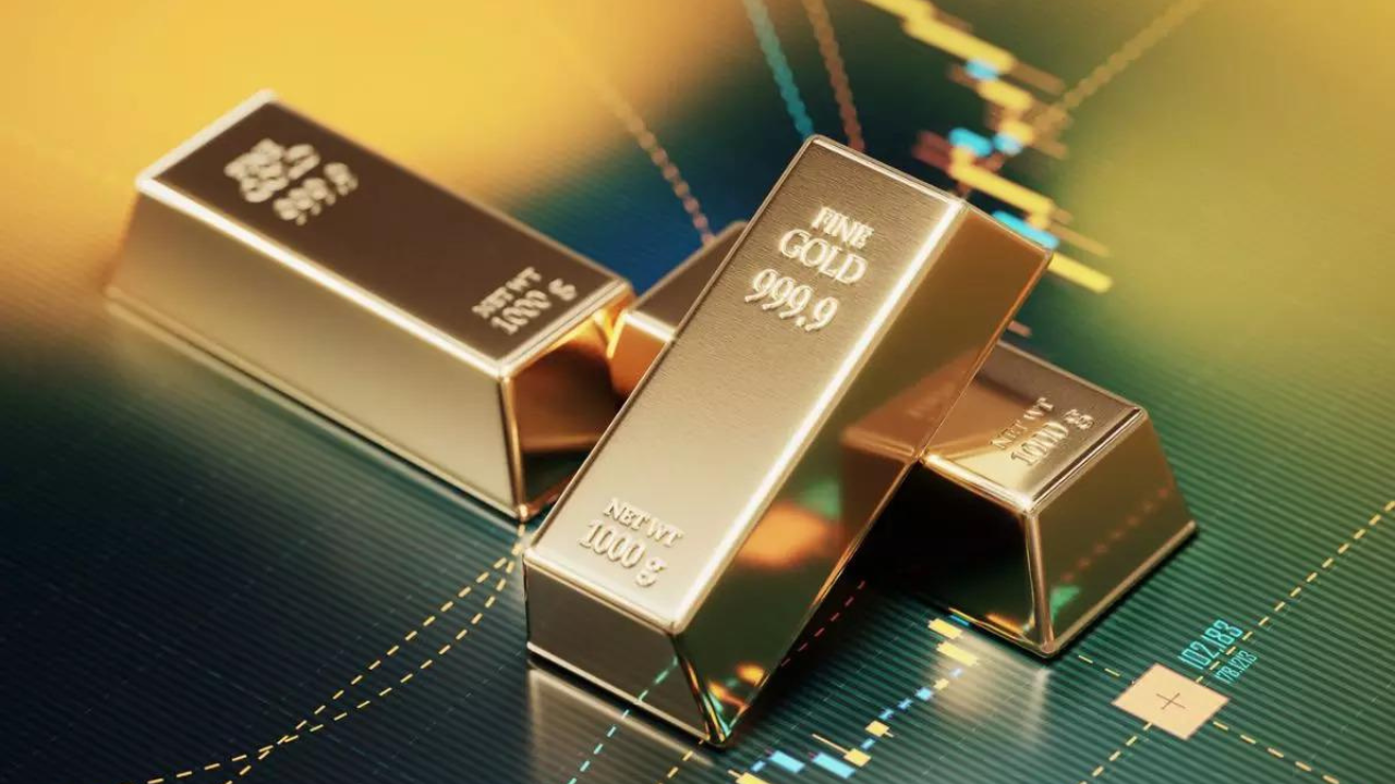 Digital gold vs jewellery: Experts weigh in on costs, safety & returns; what you need to know