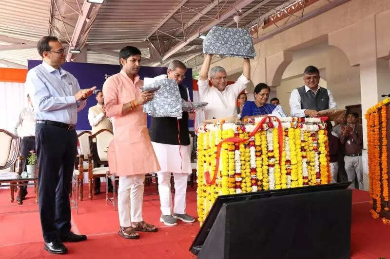 msid 124613195,imgsize 58344 https://jaipur.visitinrajasthan.com/wp-content/uploads/2023/10/cropped-cropped-R-2.png