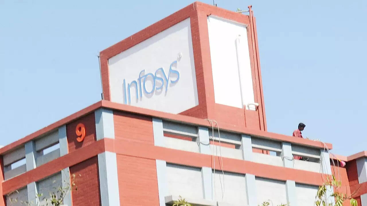 Infosys adds 14k + in Q2; staff told to ‘visit campuses, interview students’