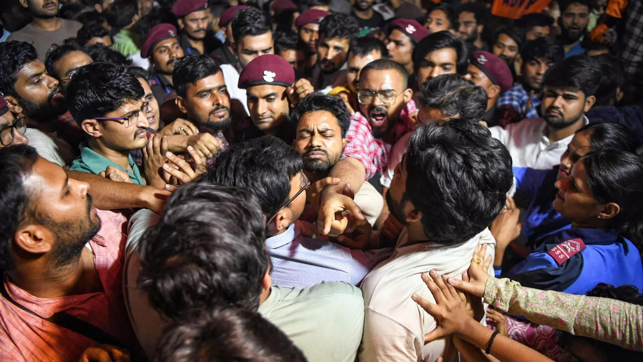 JNU: Delhi police detains 28 students, including JNUSU president; protest turns confrontational