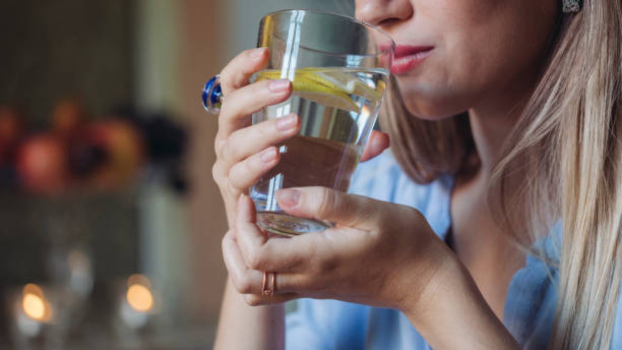 People with mouth ulcers or sore throats
