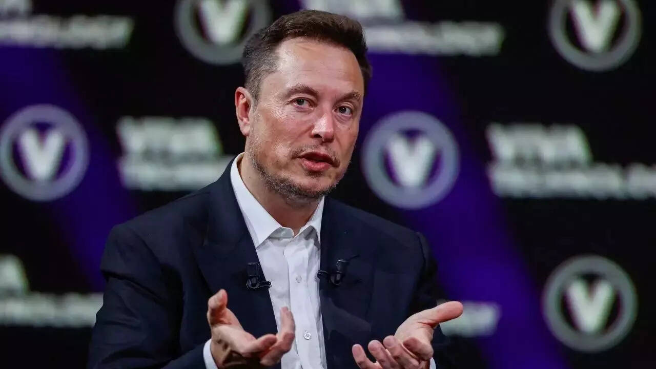 “Facts don’t work anymore”: Elon Musk agrees with viral post on failed rational debates