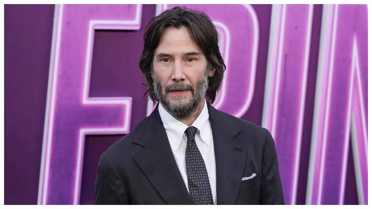Keanu's fan claims to be his 'divine wife'- WATCH