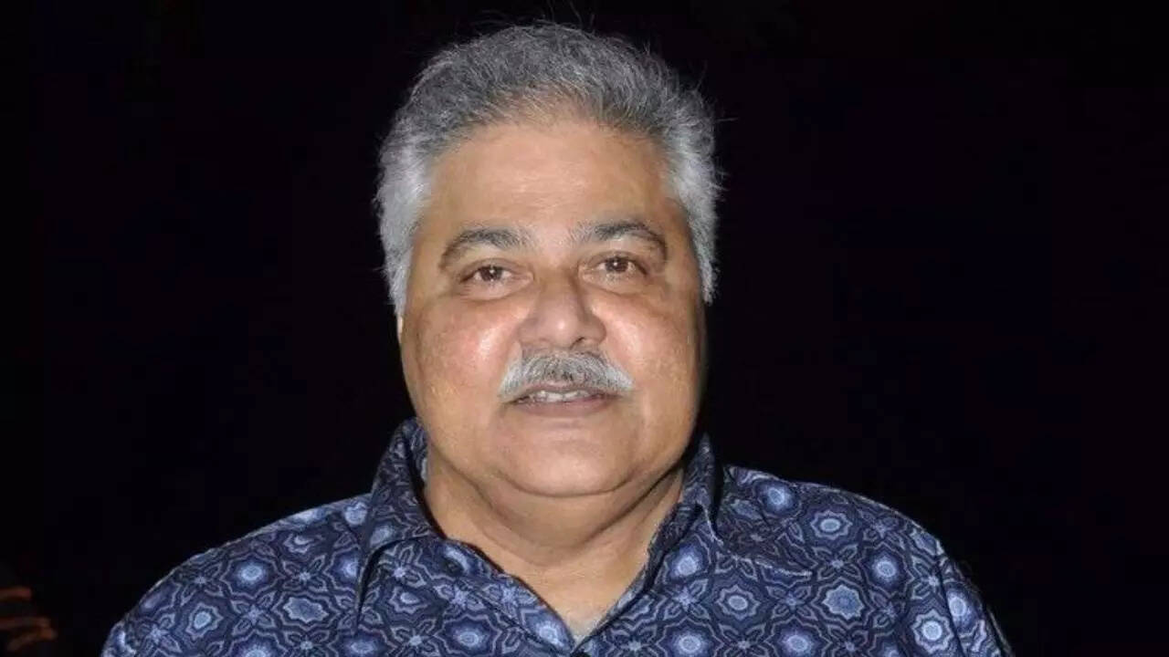 Hospital reveals Satish Shah was found unresponsive at home