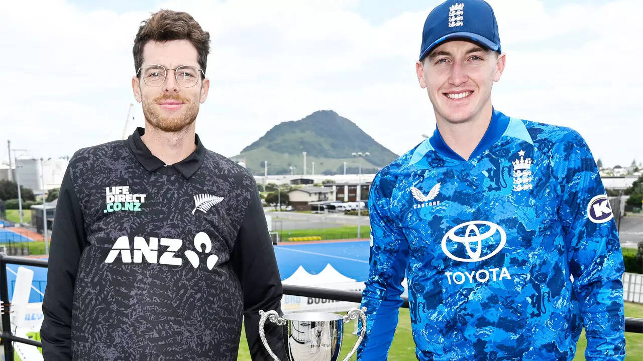 England 70/6 in 14.0 Overs | New Zealand vs England Live Score, 1st ODI  – The Times of India