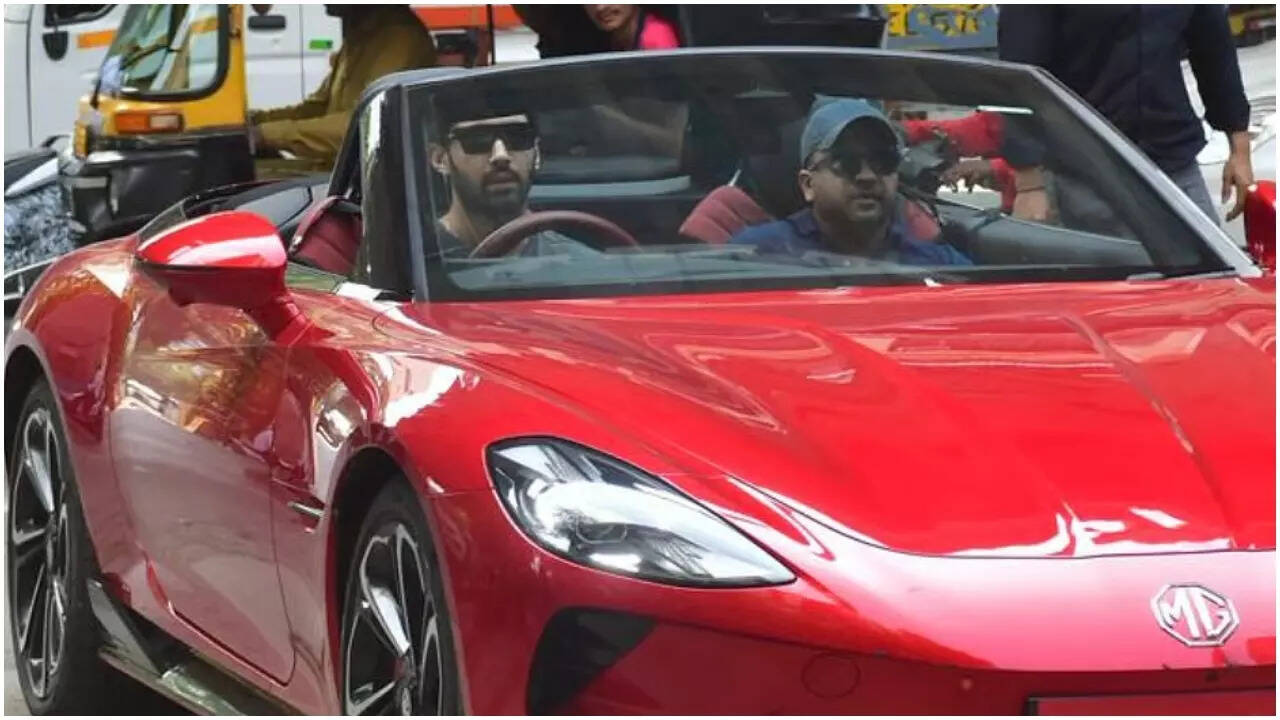 Lakshya Lalwani buys ₹80 Lakh luxury sports car