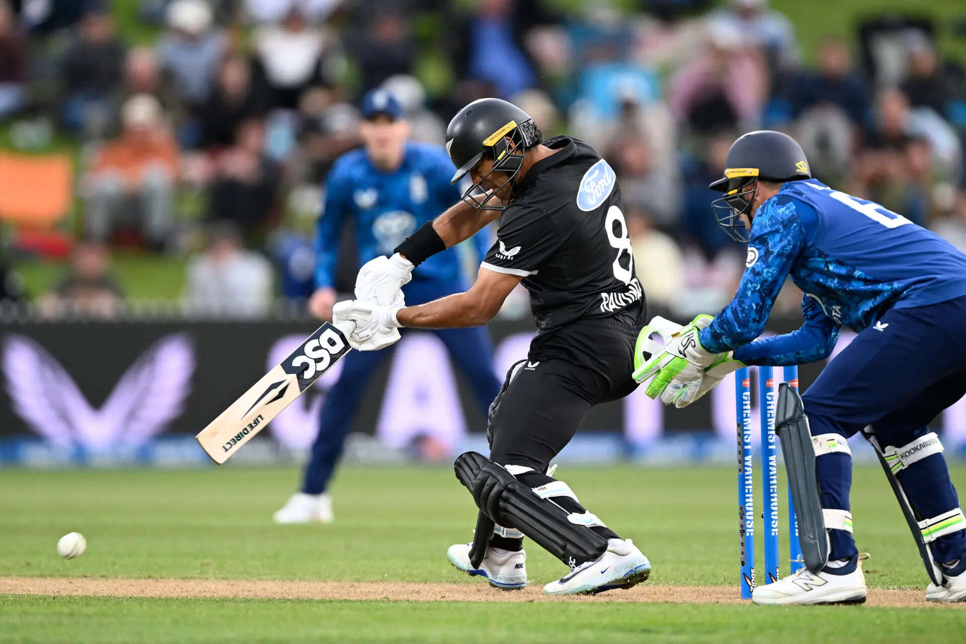 NZ vs ENG, 3rd ODI Live: Quick wickets jolt New Zealand run chase