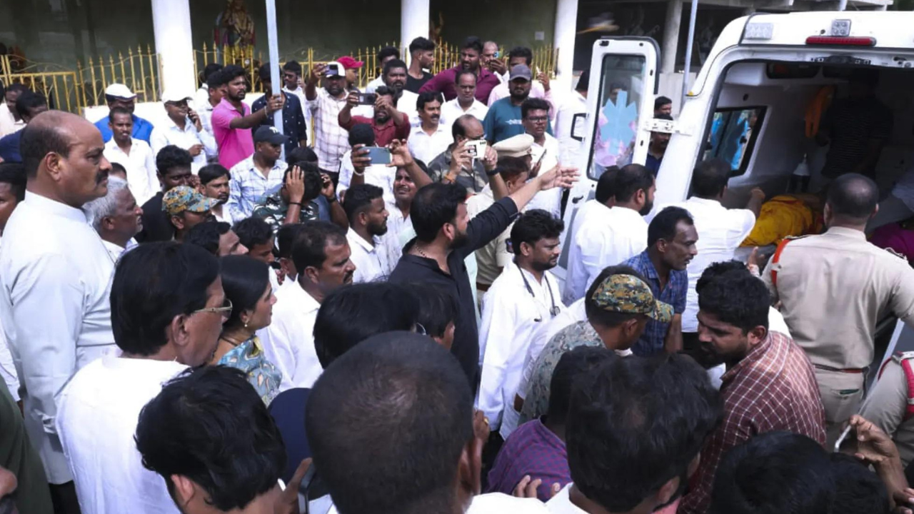 Andhra temple stampede: Probe ordered as rush kills 9 devotees - top developments