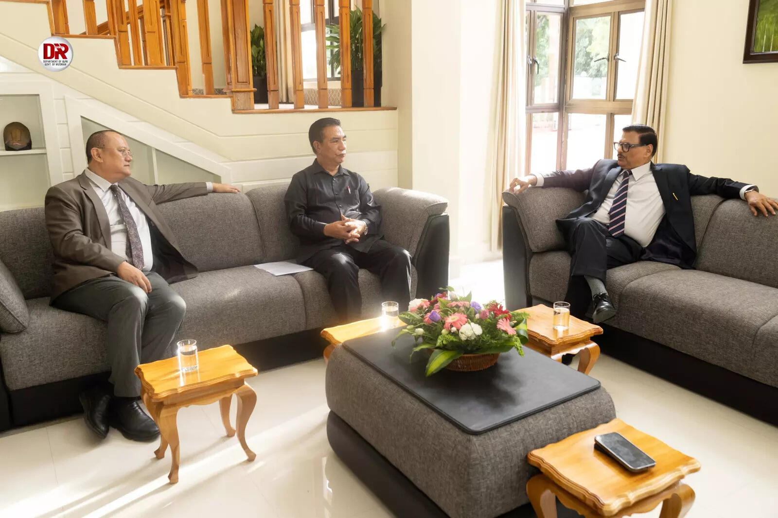 Lalduhoma, Gauhati HC chief justice discuss setting up rights panel in Mizoram