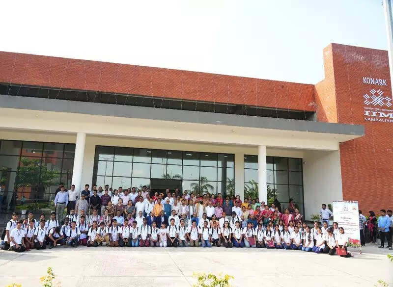 IIM Sambalpur, public library join hands for student grooming programme