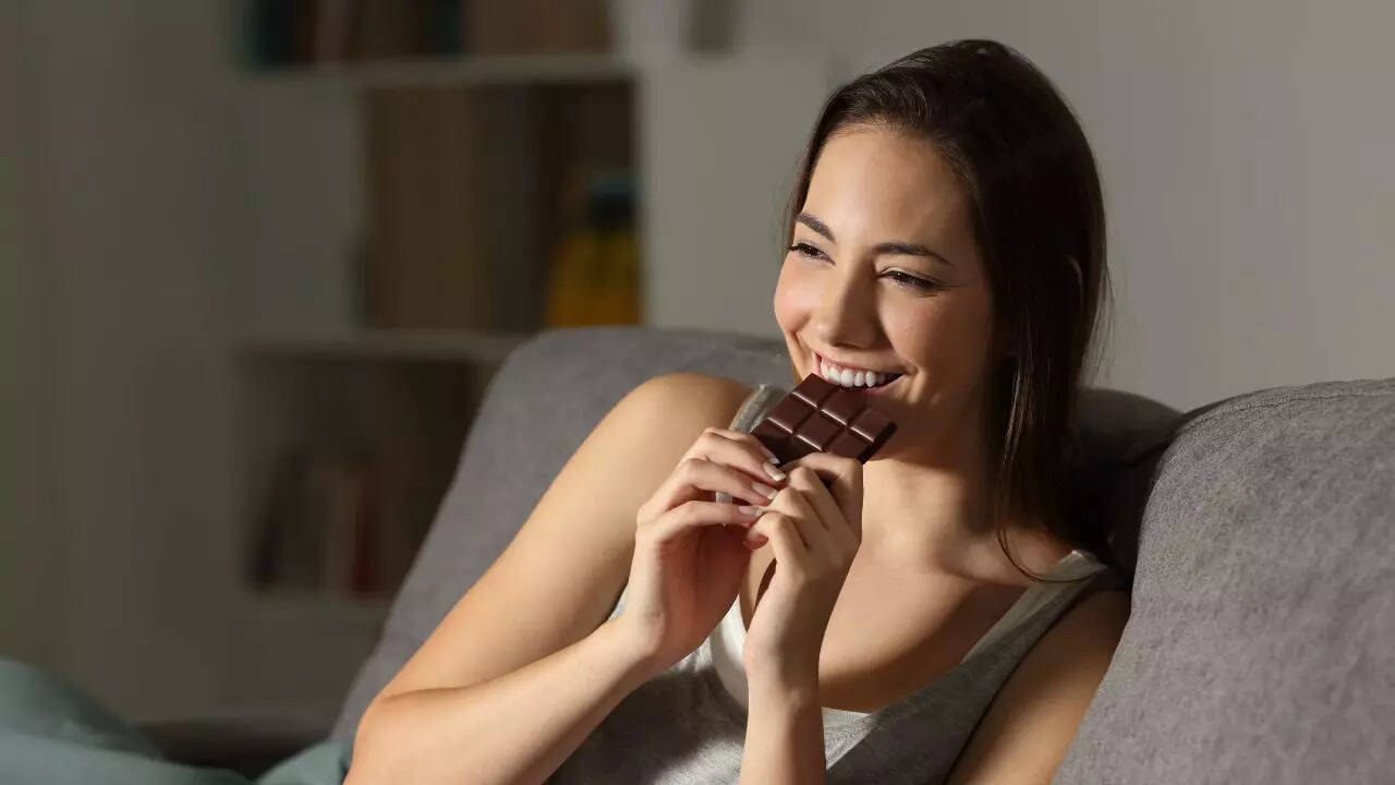 A Little Chocolate, a Big Heart Win? New 2025 Study Says Yes But Only If You’re in the Right Zone​