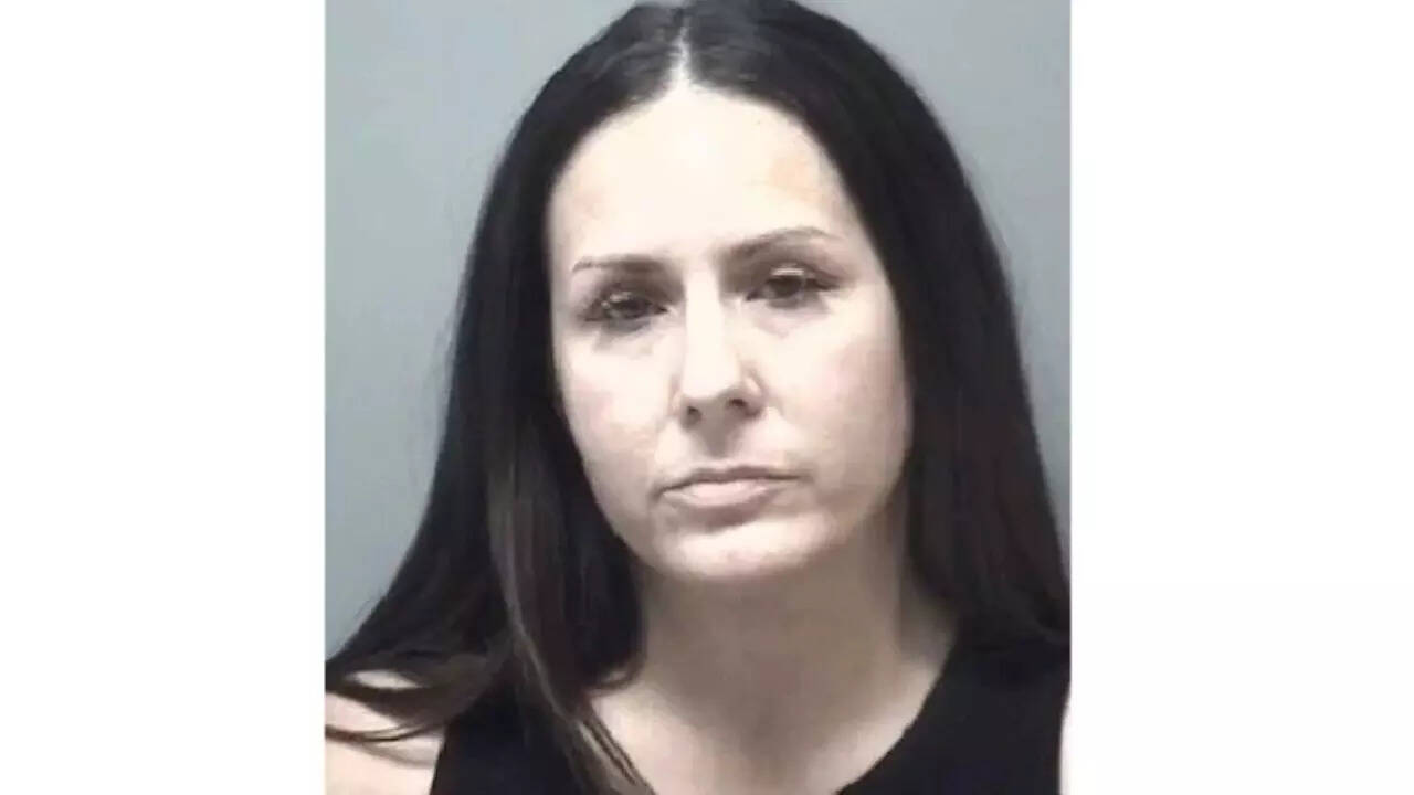 43-year-old Illinois woman charged after allegedly conceiving child with her daughter’s 14-year-old dance date