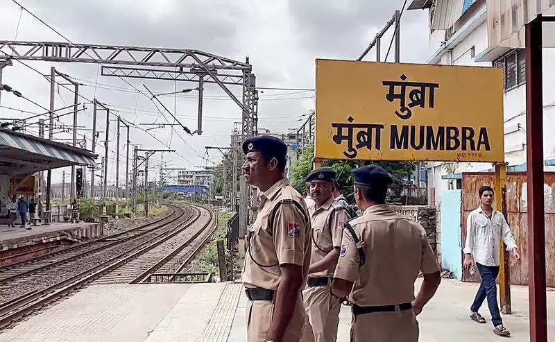 Mumbra train accident: Engineers’ pre-arrest bail plea to be heard on Nov 11