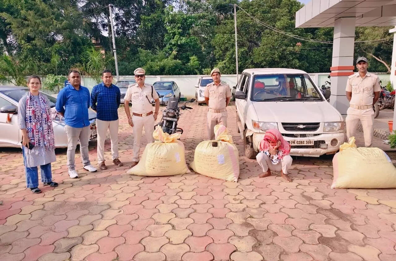 Gajapati man arrested with 150kg of ganja in Berhampur