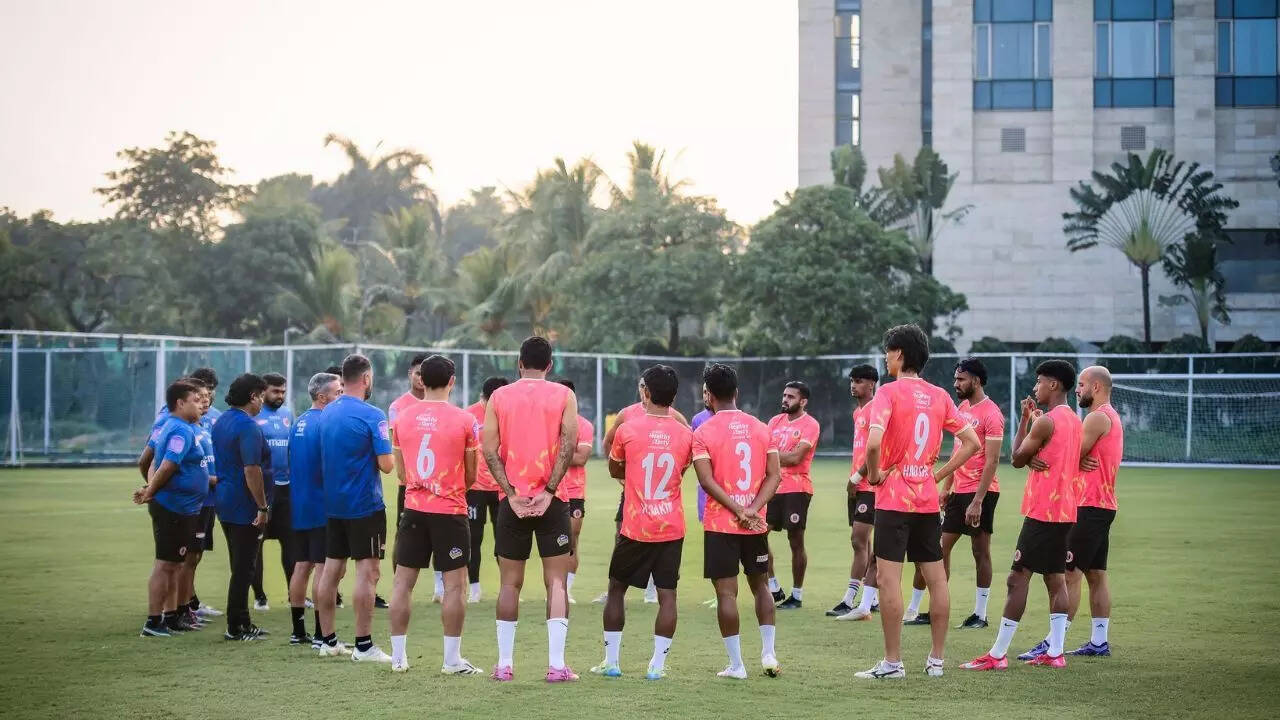 Indian football’s crisis: AIFF Super Cup semifinalists to play on, for now, despite an unclear future