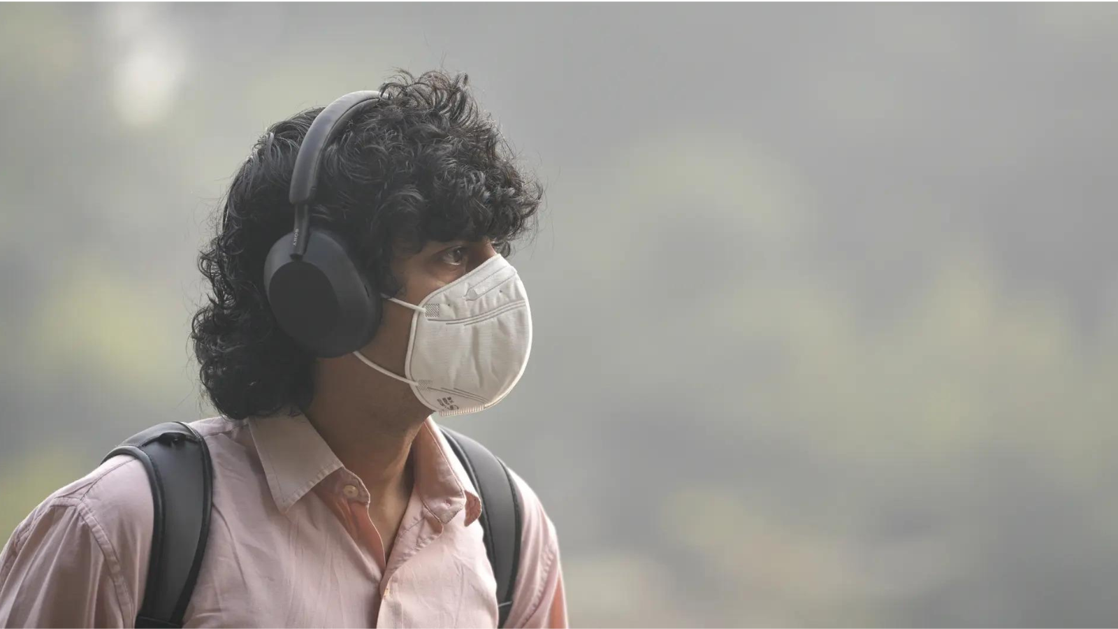 Hybrid for juniors, classroom for seniors: Teachers and principals debate Delhi’s AQI-driven divide