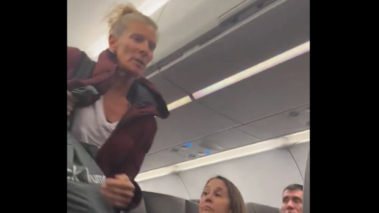 'We live in a fascist country': American Airlines flight diverted over passengers' outburst; 4 Congressmen were flying to vote on shutdown