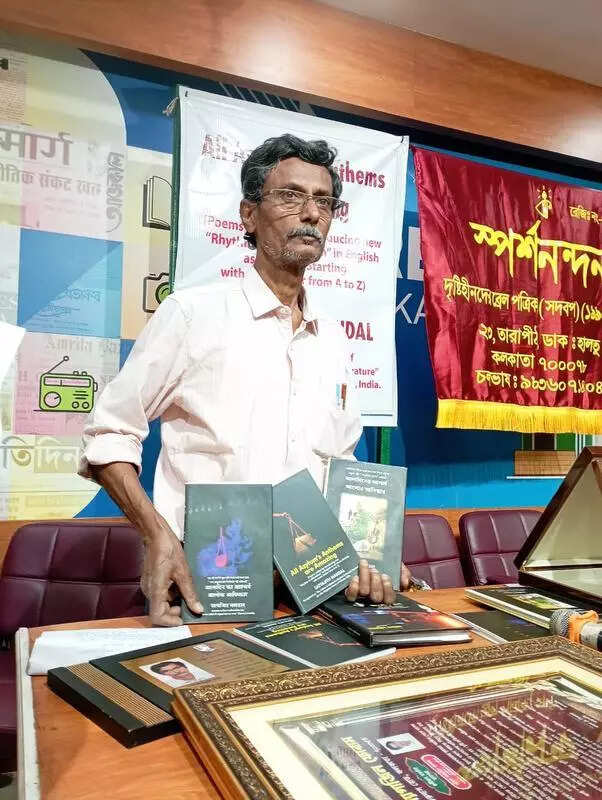 Blind poet’s new poetic style redefines verse rules