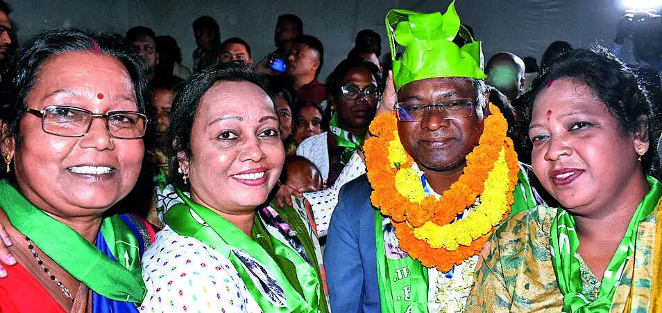 JMM retains Ghatsila by landslide margin; Champai chose political suicide, says Supriyo Bhattacharya