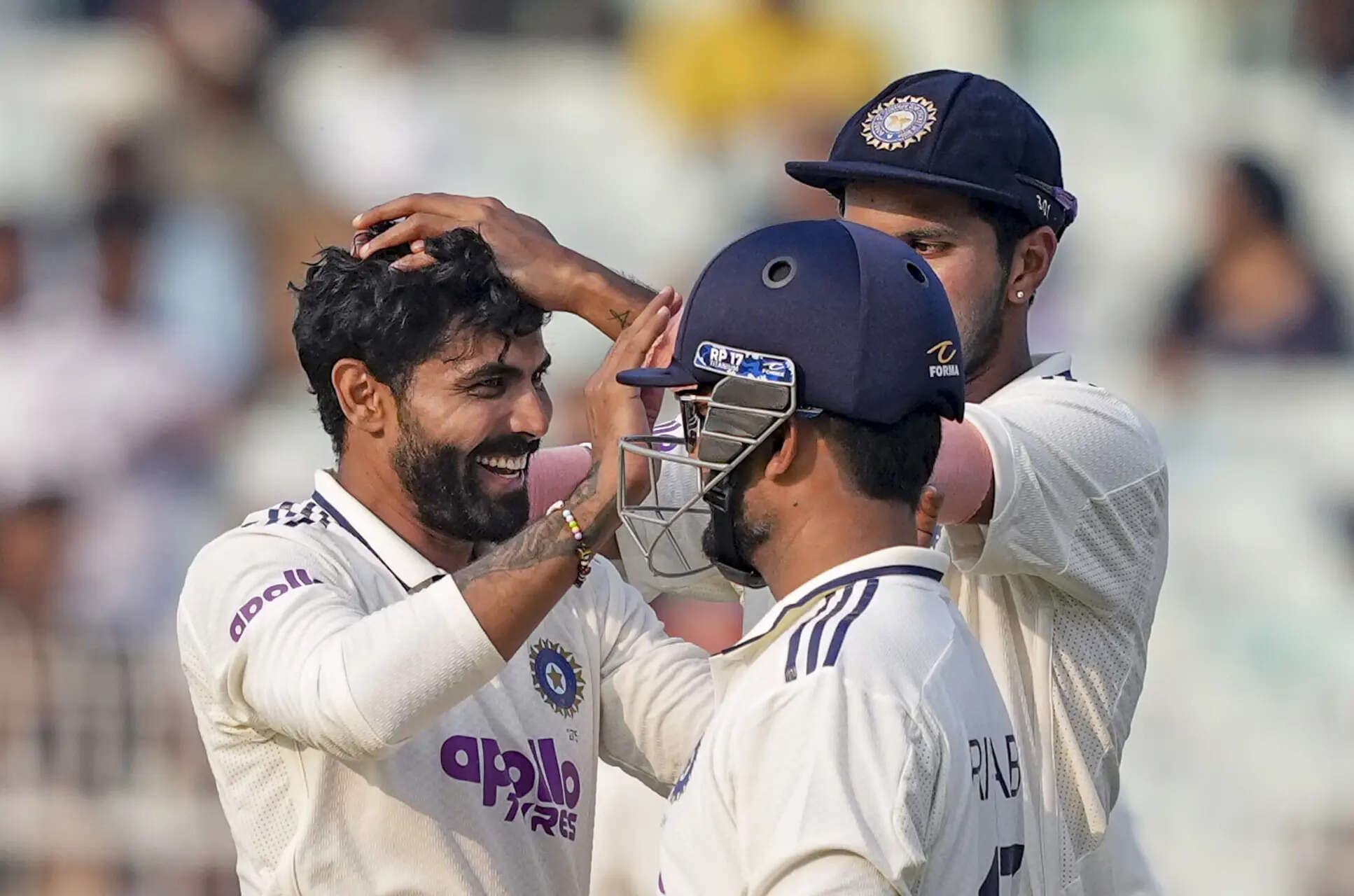 IND vs SA Live: Kuldeep strikes early as Rickelton falls