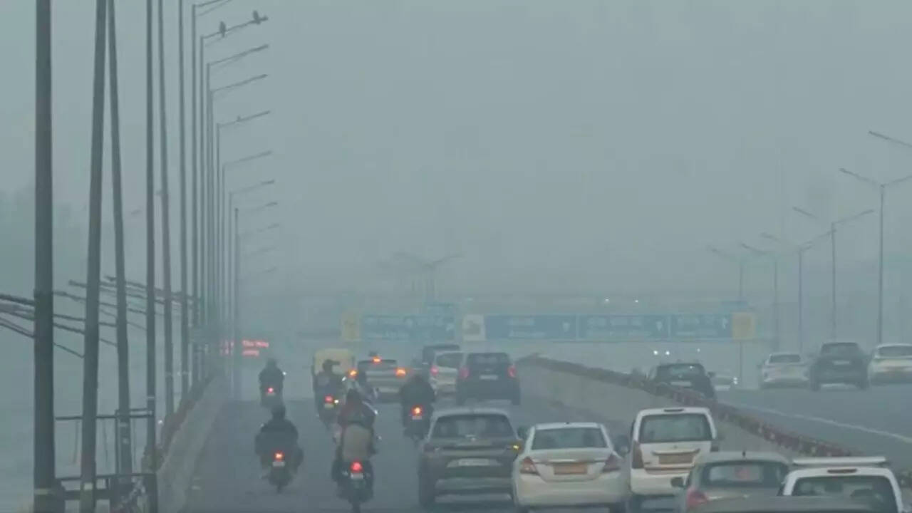 Toxic smog chokes Delhi: Air quality turns 'severe' as AQI soars to 427 despite GRAP-III measures