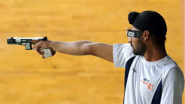 ISSF World C'ships: Gurpreet loses world title on inner 10s, India finish third