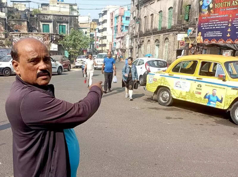 Taxis go missing, prompt cabbies to sleep inside cars