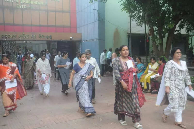 OTET aspirants complaint of tech glitch during application process