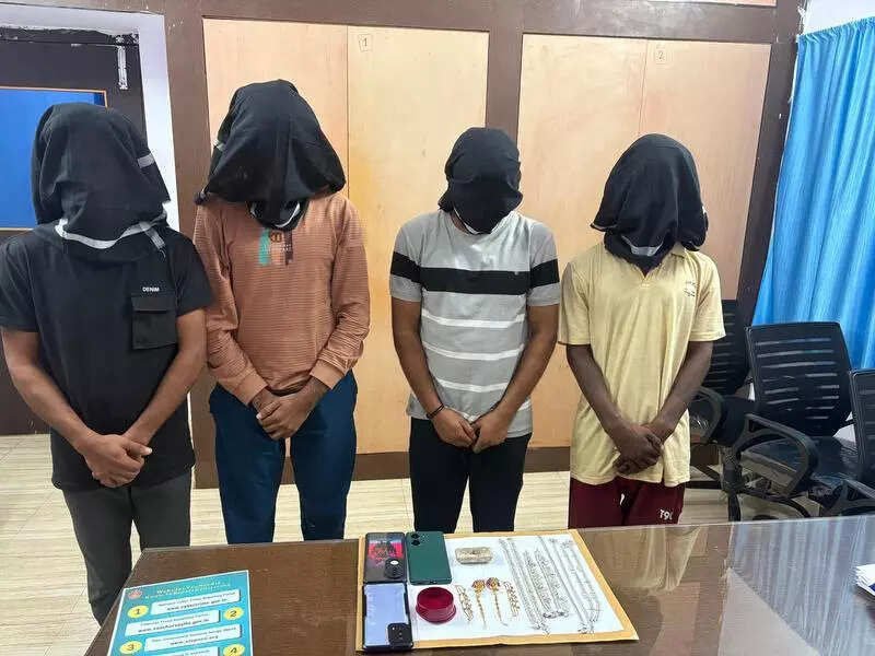 Four arrested for burglary