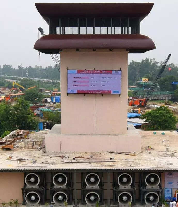 Low-benefit smog tower continues to guzzle funds